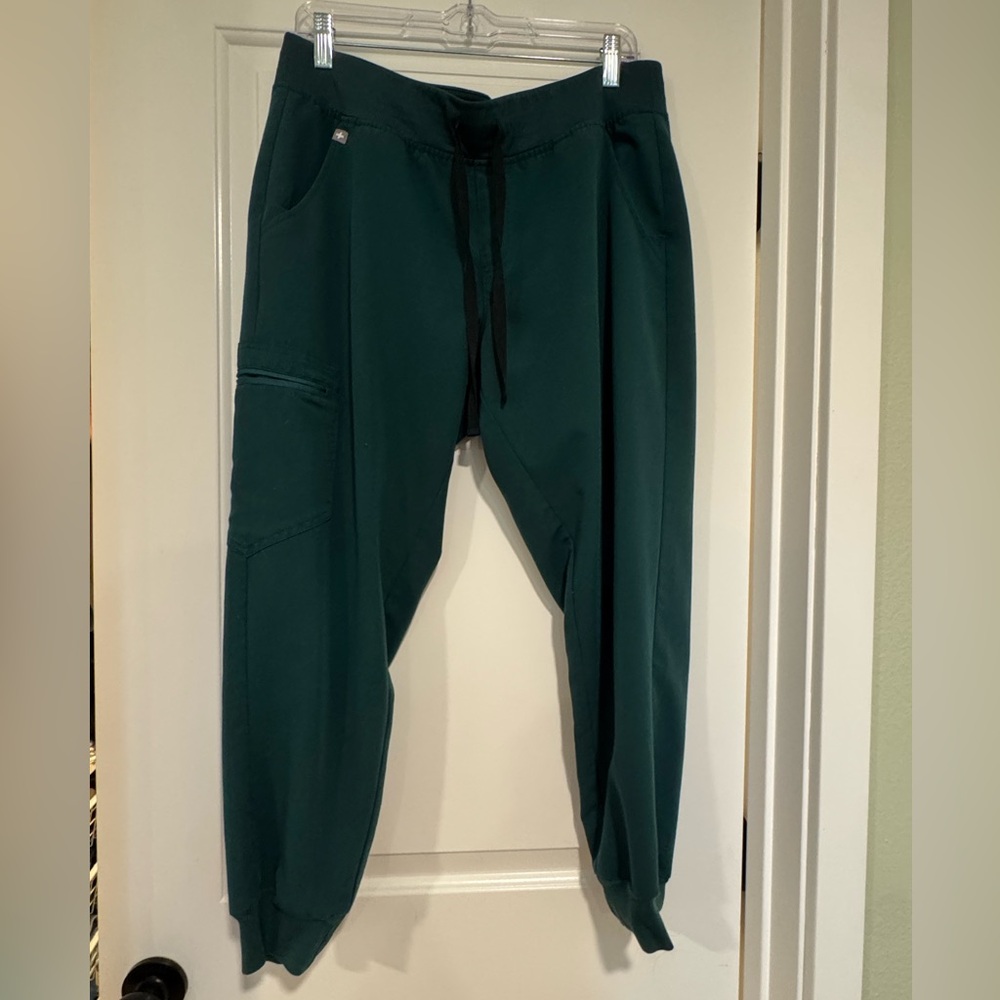 Figs Forrest Green Zamora Scrub Bottoms L/P